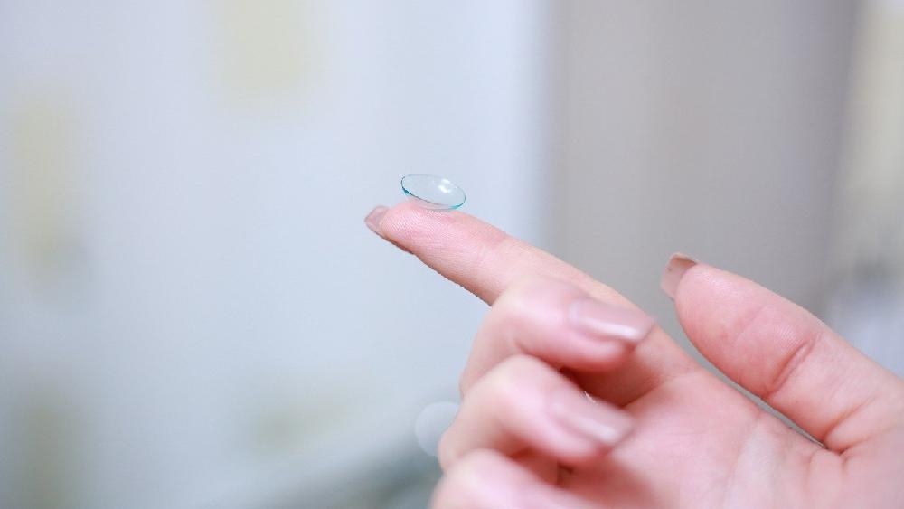 Soczewki night&day – innowacyjne szkła kontaktowe, które pozwolą zapomnieć o wadzie wzroku?